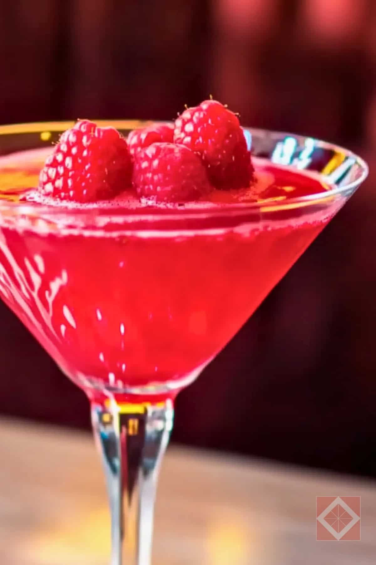 This Keto Raspberry Cocktail Is Kinda Fancy, Super Refreshing, and Totally Guilt-Free 4 This Keto Raspberry Cocktail Is Kinda Fancy, Super Refreshing, and Totally Guilt-Free - Raspberry Cocktail pin 2 midia