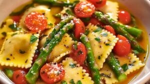 Easy Ravioli Recipe with Tomatoes, Asparagus, Garlic & Herbs 1 Easy Ravioli Recipe with Tomatoes, Asparagus, Garlic & Herbs - Ravioli Recipe with Tomatoes Asparagus Garlic and Herbs midia