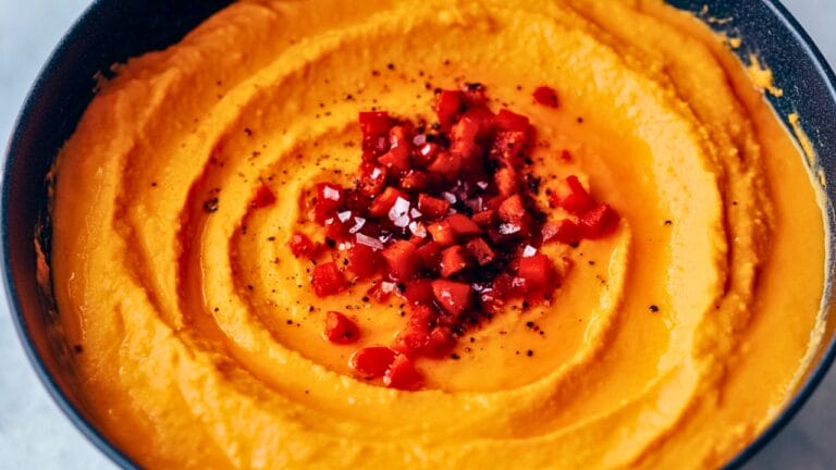 This Roasted Red Pepper Hummus Fits DASH & Mediterranean Diets 9 This Roasted Red Pepper Hummus Fits DASH & Mediterranean Diets - Roasted Red Pepper Hummus midia 1