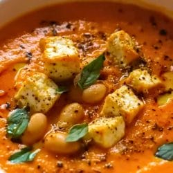 High-Protein Harissa Tomato Soup with Crispy Butter Beans 4 High-Protein Harissa Tomato Soup with Crispy Butter Beans - Smoky High Protein Vegan Soup with Harissa Beans midia