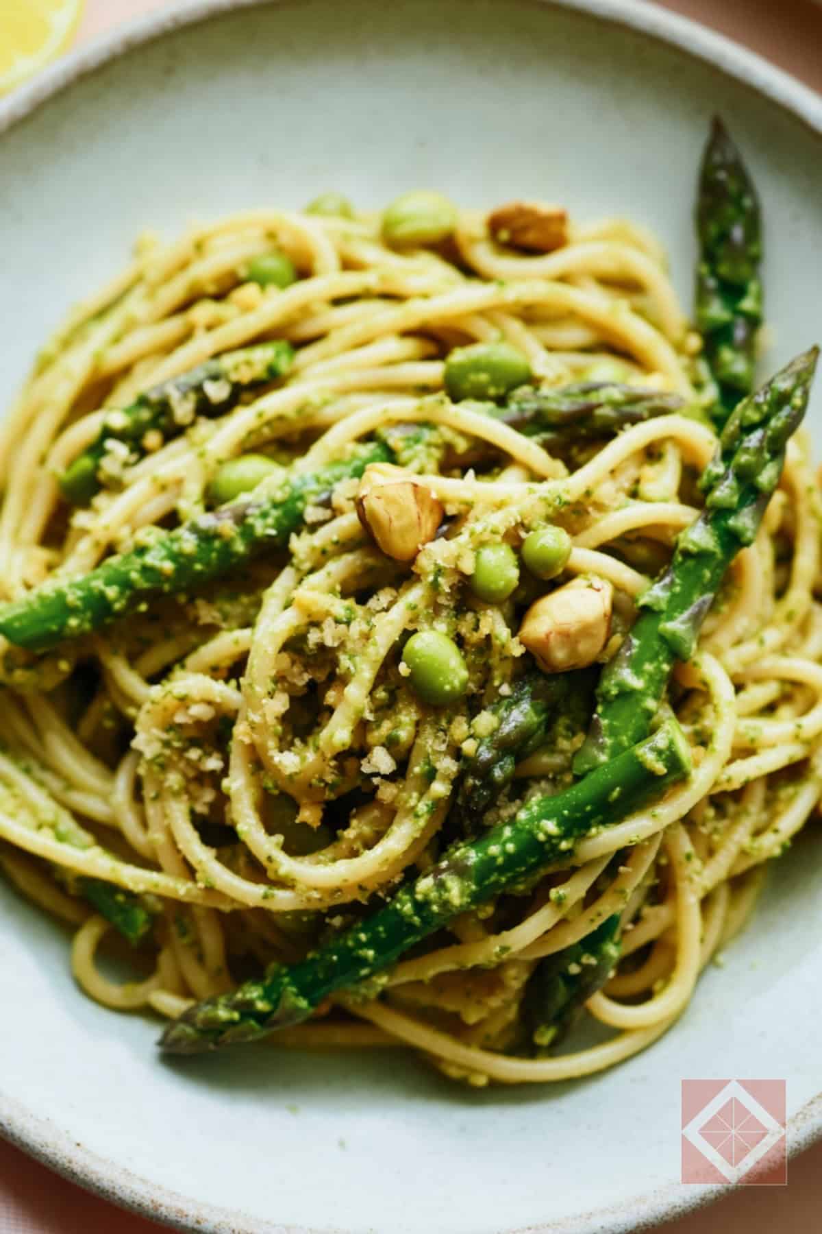 Fresh & Light Vegan Spaghetti with Asparagus & Pesto 3 Fresh & Light Vegan Spaghetti with Asparagus & Pesto - Spaghetti With Asparagus Pesto pin 1 midia