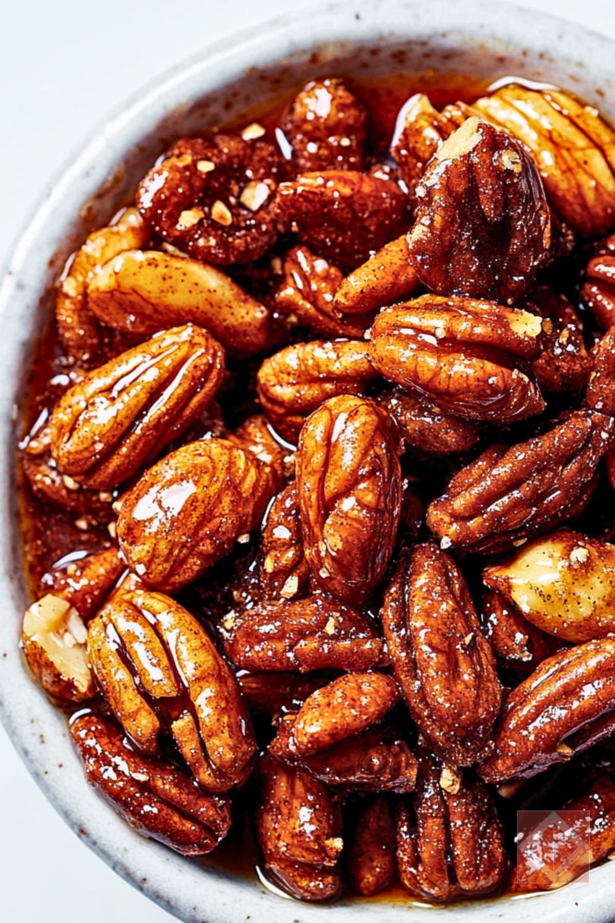 Spiced Maple Nuts for Guilt-Free Snacking 2 Spiced Maple Nuts for Guilt-Free Snacking - Spiced Maple Nuts pin 1 midia