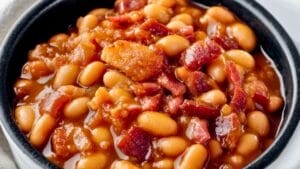 Instant Pot Baked Beans Made from Scratch: Smoky, Sweet & Perfect 1 Instant Pot Baked Beans Made from Scratch: Smoky, Sweet & Perfect - Ultimate Baked Beans midia