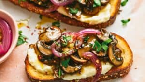 Delicious Vegan Toast with High-Protein Butter Bean Purée 1 Delicious Vegan Toast with High-Protein Butter Bean Purée - Vegan Toast with High Protein Butter Bean Puree midia