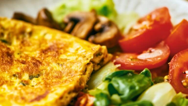 High-Protein Vegan Tofu Omelet Recipe 3 High-Protein Vegan Tofu Omelet Recipe - Vegan Tofu Omelet midia