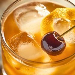 Whiskey Sour Recipe: Simple & Sophisticated 5 Whiskey Sour Recipe: Simple & Sophisticated - Whiskey Sour Cocktail midia