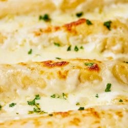 Melt-in-Your-Mouth White Queso Chicken Enchiladas 6 Melt-in-Your-Mouth White Queso Chicken Enchiladas - White Queso Chicken Enchilada midia