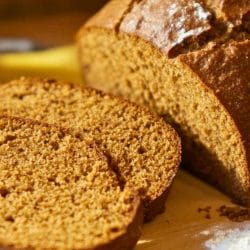 Anadama Bread: Sweet, Hearty & Perfectly Rustic 5 Anadama Bread: Sweet, Hearty & Perfectly Rustic - Anadama Bread midia