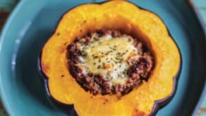 Hearty Carnivore Diet Beef-Stuffed Acorn Squash 1 Hearty Carnivore Diet Beef-Stuffed Acorn Squash - Beef Stuffed Acorn Squash midia