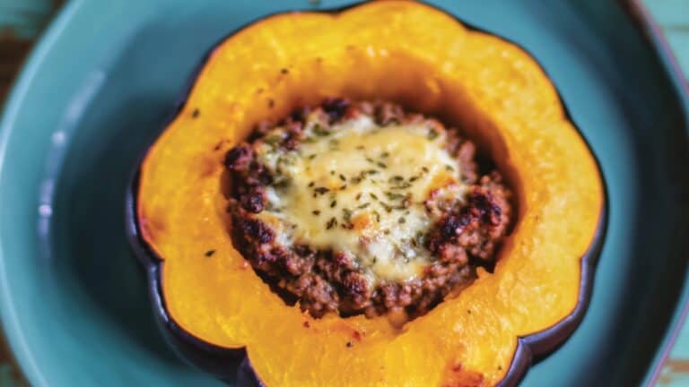 Hearty Carnivore Diet Beef-Stuffed Acorn Squash 1 Hearty Carnivore Diet Beef-Stuffed Acorn Squash - Beef Stuffed Acorn Squash midia
