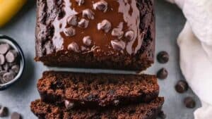 Chocolate Banana Bread: A Healthy Dessert Recipe You’ll Crave 1 Chocolate Banana Bread: A Healthy Dessert Recipe You’ll Crave - Chocolate Banana Bread midia