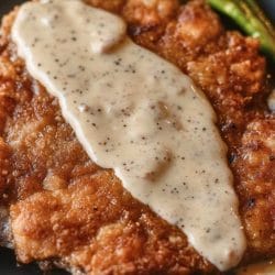 Classic Chicken Fried Steak with Homemade Gravy 5 Classic Chicken Fried Steak with Homemade Gravy - Classic Chicken Fried Steak With Homemade Gravy midia