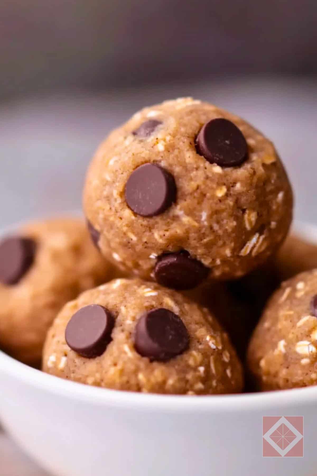 These No-Bake Cookie Dough Bites? Life-Changing, Honestly 4 These No-Bake Cookie Dough Bites? Life-Changing, Honestly - Cookie Dough Bites with Oats pin 2 midia