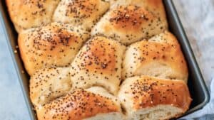 Everything Bagel Bread Machine Recipe That Actually Tastes Like the Real Thing 1 Everything Bagel Bread Machine Recipe That Actually Tastes Like the Real Thing - Everything Bagel Bread midia
