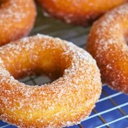 You’ve Never Had a Doughnut Like This—Thank the Potatoes 5 You’ve Never Had a Doughnut Like This—Thank the Potatoes - Golden Crispy Potato Doughnuts midia