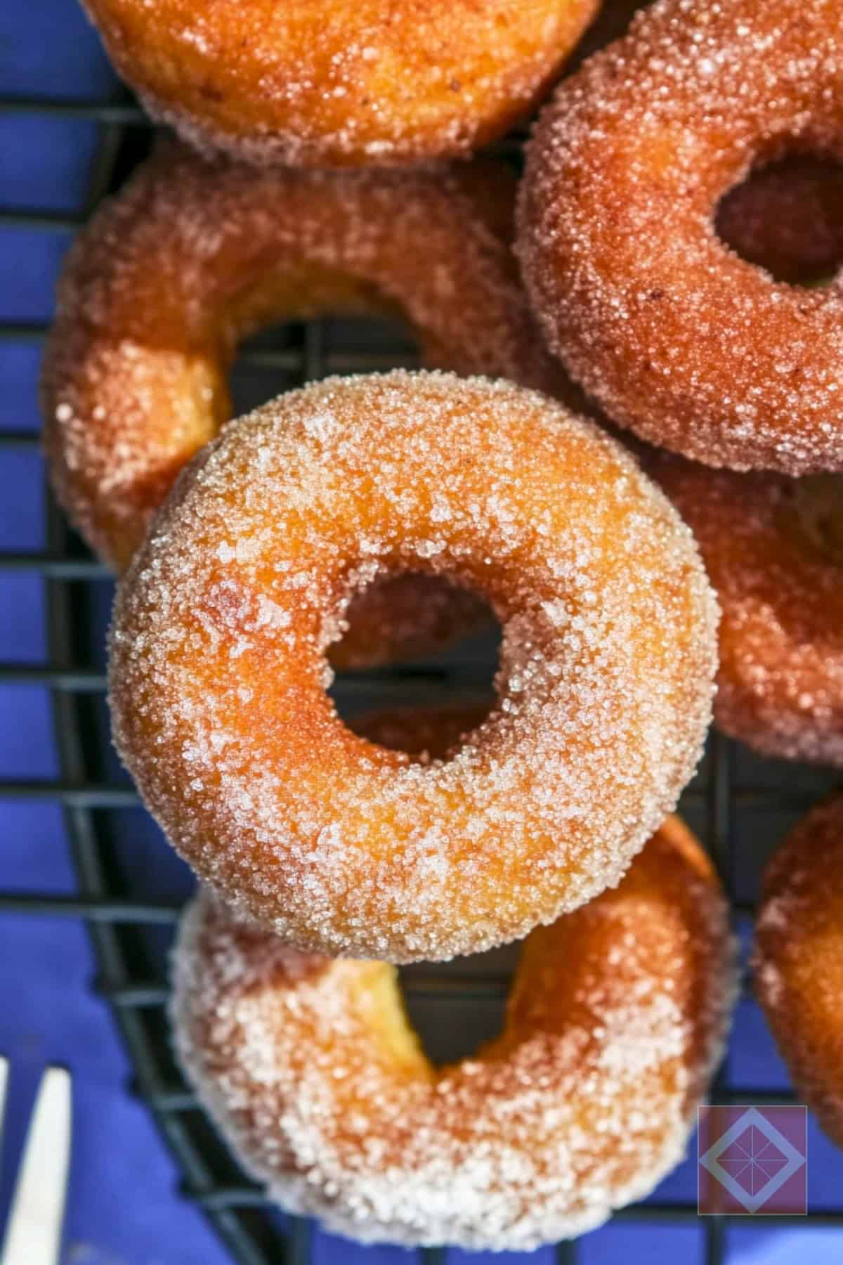9 Great Depression Recipes That Still Taste Shockingly Good Today 8 9 Great Depression Recipes That Still Taste Shockingly Good Today - Golden Crispy Potato Doughnuts pin 1 midia