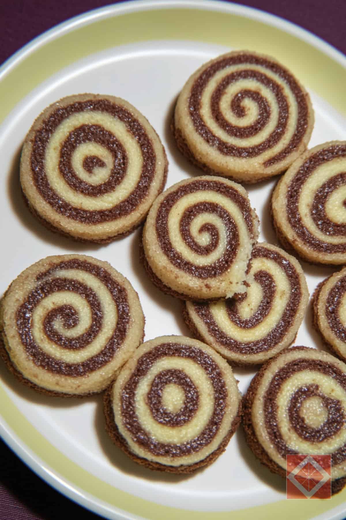 Icebox Pinwheels: 1930's Classic Swirled Cookies to Love 4 Icebox Pinwheels: 1930's Classic Swirled Cookies to Love - Icebox Pinwheels pin 2 midia