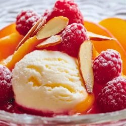 Try This La Pêche Melba Recipe for a Romantic Dessert 4 Try This La Pêche Melba Recipe for a Romantic Dessert - La Peche Melba midia