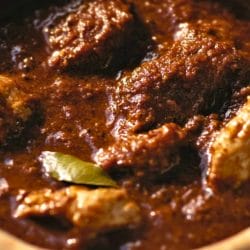 Melas Zomos: The Spartan Warrior Soup That’s Way Better Than It Sounds 5 Melas Zomos: The Spartan Warrior Soup That’s Way Better Than It Sounds - Mela Zomos Spartan Black Broth midia