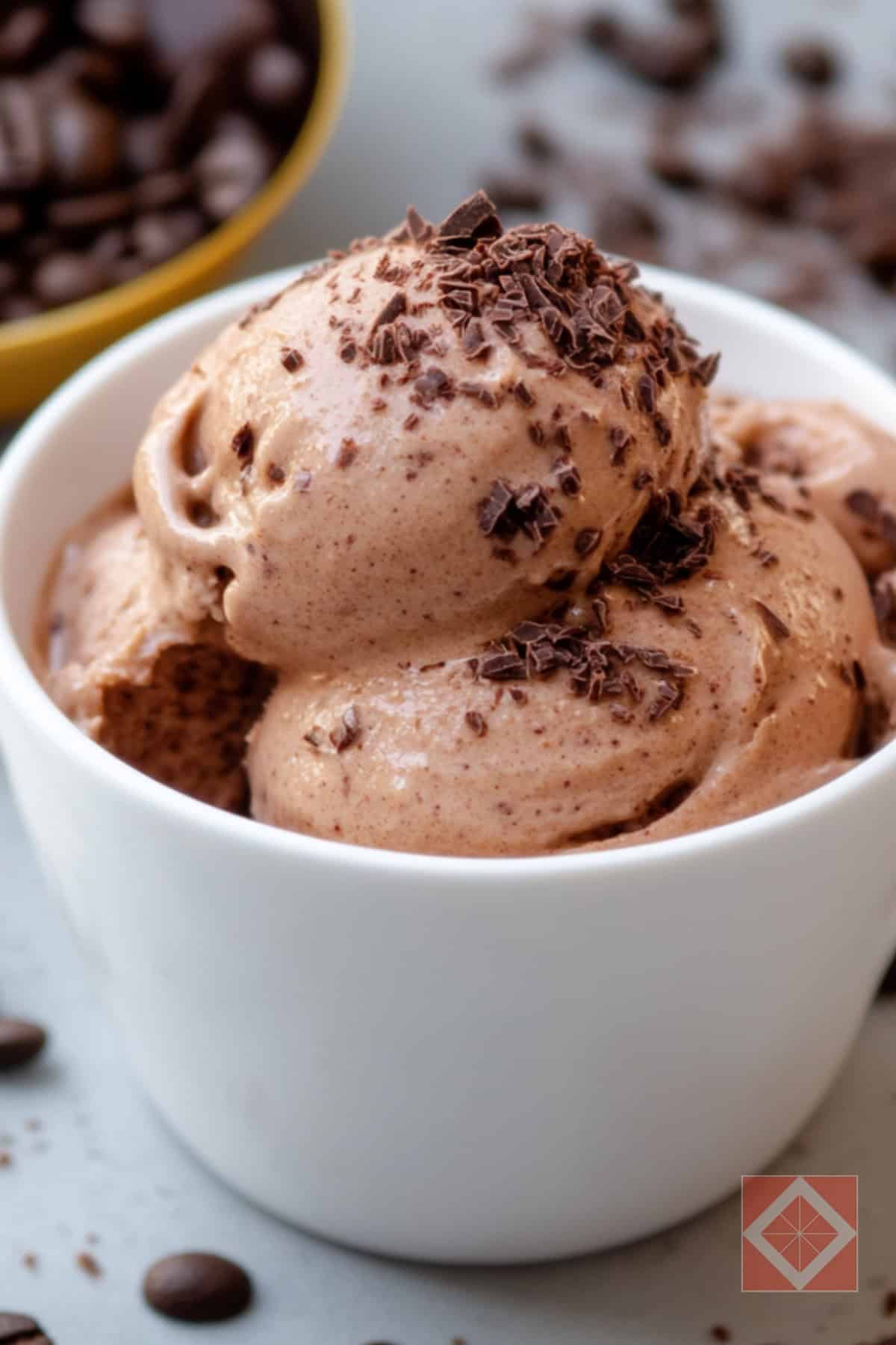 High-Protein Mocha Ice Cream for a Sweet Treat 3 High-Protein Mocha Ice Cream for a Sweet Treat - Mocha Ice Cream pin 2 midia
