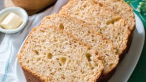 Savory Swiss & Onion Bread (Your Bread Machine's New Best Trick) 1 Savory Swiss & Onion Bread (Your Bread Machine's New Best Trick) - Savory Swiss Onion Bread midia