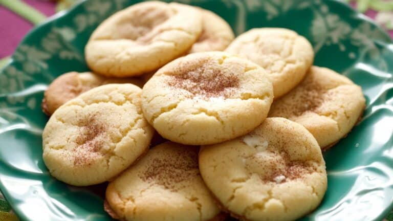 You’ve Probably Never Tried These Soft Sour Cream Cookies—But Grandma Did 2 You’ve Probably Never Tried These Soft Sour Cream Cookies—But Grandma Did - Sour Cream Cookies midia