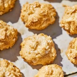 Cornflake Macaroons: Crispy, Chewy, and Straight Outta the Past 5 Cornflake Macaroons: Crispy, Chewy, and Straight Outta the Past - Sweet Crunchy Cornflake Macaroons midia