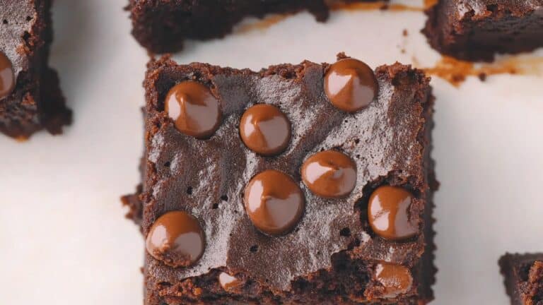 Sweet Potato Brownies That Somehow Taste Like Real Dessert 4 Sweet Potato Brownies That Somehow Taste Like Real Dessert - Sweet Potato Brownies midia