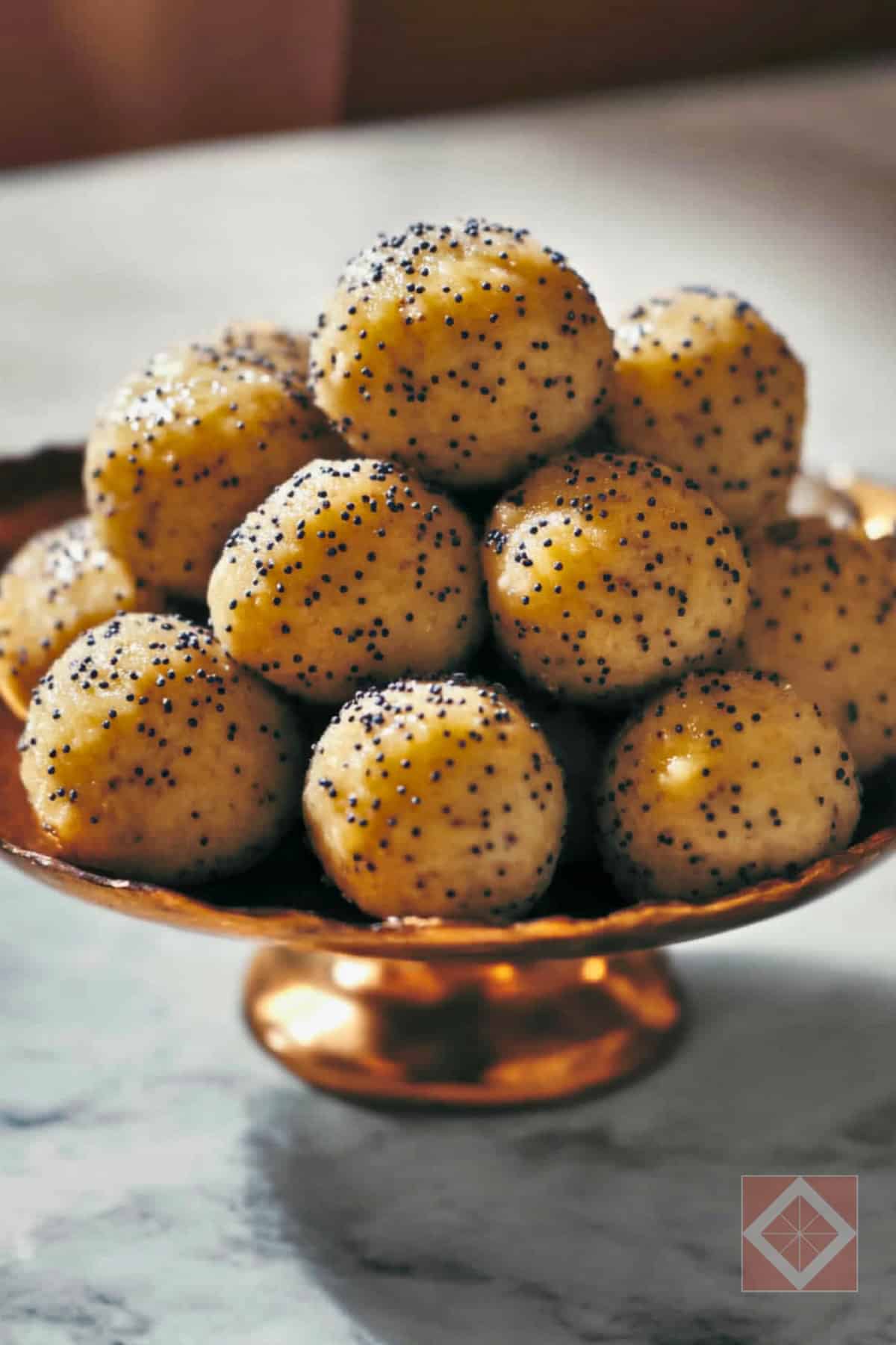 Globi: Tiny, Crispy, Ricotta-Filled Bites You’ll Want to Make Again (and Again) 3 Globi: Tiny, Crispy, Ricotta-Filled Bites You’ll Want to Make Again (and Again) - Sweet Treat Globi Recipe pin 1 midia