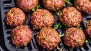 Venison Meatballs Air Fryer Recipe for High-Protein Carnivore Diet 1 Venison Meatballs Air Fryer Recipe for High-Protein Carnivore Diet - Venison Meatballs midia