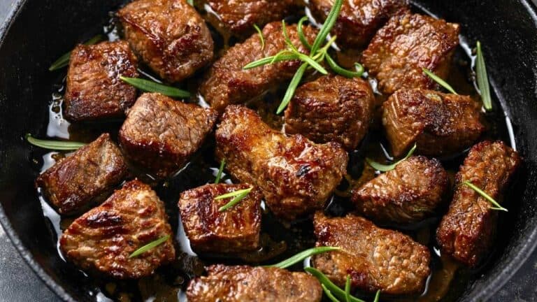 Staring Into the Fridge Again? These Keto Garlic Butter Steak Bites Just Solved Dinner 7 Staring Into the Fridge Again? These Keto Garlic Butter Steak Bites Just Solved Dinner - steak bites ss2464019779 dnoh