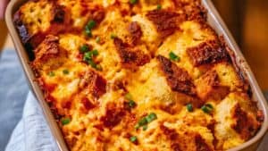 Spicy & Cheesy Cheddar-Kimchi Strata 1 Spicy & Cheesy Cheddar-Kimchi Strata - Cheddar Kimchi Bread midia