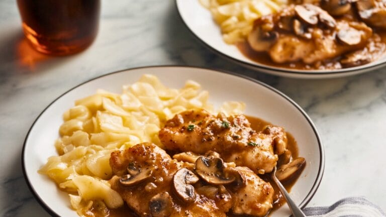 Restaurant-Style Chicken Marsala Recipe for Two 3 Restaurant-Style Chicken Marsala Recipe for Two - Chicken Marsala midia