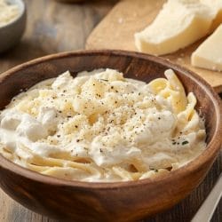 Copycat Olive Garden Alfredo Sauce Blowing Up on Tiktok 5 Copycat Olive Garden Alfredo Sauce Blowing Up on Tiktok - Copycat Olive Garden Alfredo Sauce midia