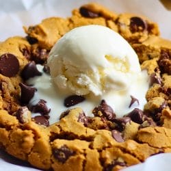 Giant Tiktok Cookie Recipe Everyone’s Trying 5 Giant Tiktok Cookie Recipe Everyone’s Trying - Giant Air Fryer Chocolate Chip Cookie midia