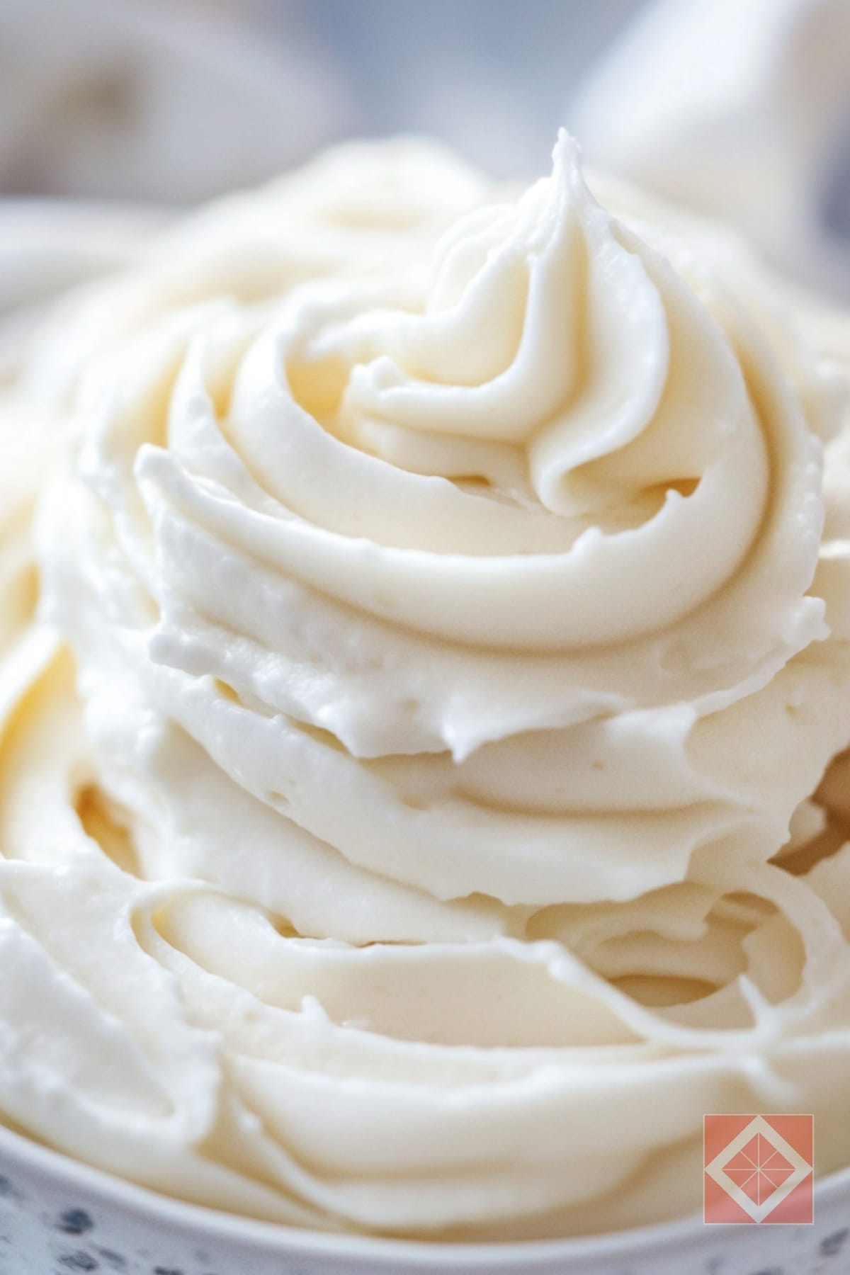 Greek Yogurt Cream Cheese Frosting: So Easy, So Light 3 Greek Yogurt Cream Cheese Frosting: So Easy, So Light - Greek Yogurt Cream Cheese Frosting pin 2 midia