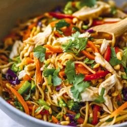 Asian Noodle Salad That’s Just the Right Kind of Spicy 5 Asian Noodle Salad That’s Just the Right Kind of Spicy - Healthy Asian Noodle Salad with Spicy Peanut Dressing midia