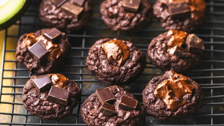 Crispy, Gooey, Perfect: These Cookies Do It All 2 Crispy, Gooey, Perfect: These Cookies Do It All - Healthy Fudge Cookies midia