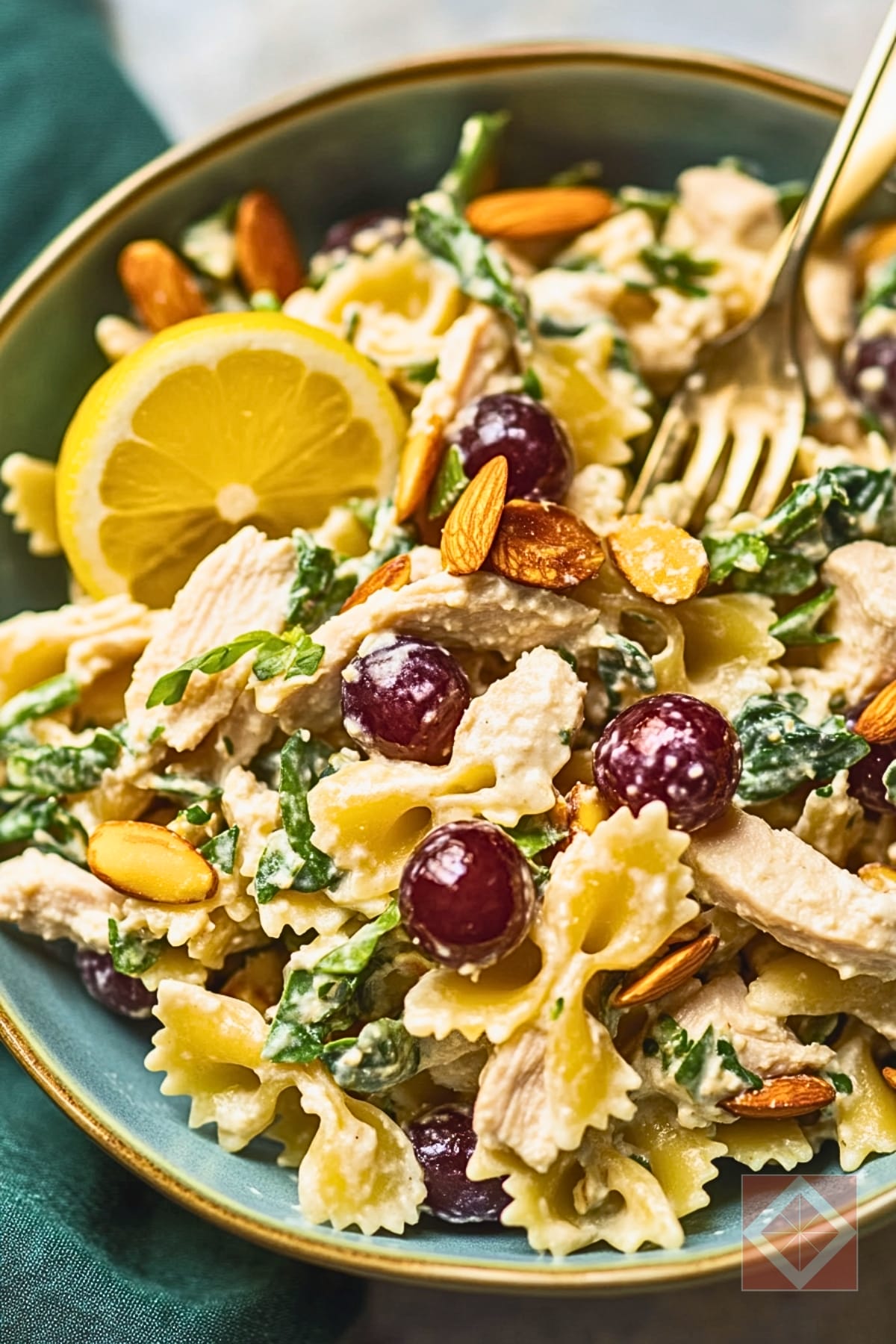 Quick, Healthy Recipe for Chicken Pasta Salad 4 Quick, Healthy Recipe for Chicken Pasta Salad - Lemon Chicken Pasta Salad Recipe with Tarragon Grapes pin 2 midia