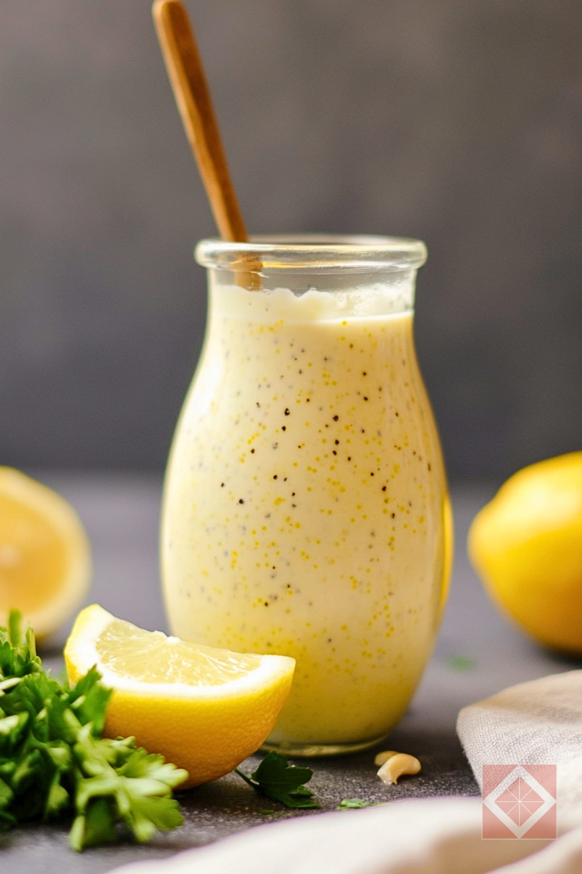 Zippy Lemon Dressing: A Must-Try Healthy Sauce 2 Zippy Lemon Dressing: A Must-Try Healthy Sauce - Lemon Yogurt Dressing pin 1 midia