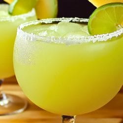 Summer’s Best Healthy Margarita Recipe with Melon 4 Summer’s Best Healthy Margarita Recipe with Melon - Melon Margarita midia