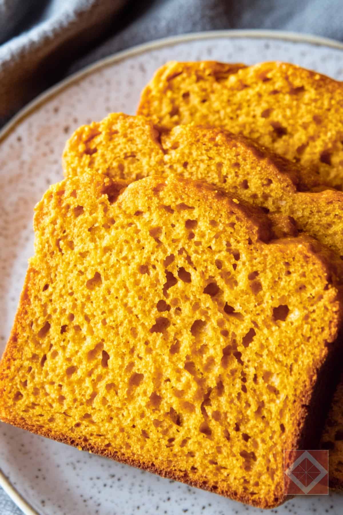 Pumpkin Bread Machine Recipe That’s Actually Sliceable 2 Pumpkin Bread Machine Recipe That’s Actually Sliceable - Pumpkin Bread Machine pin 1 midia
