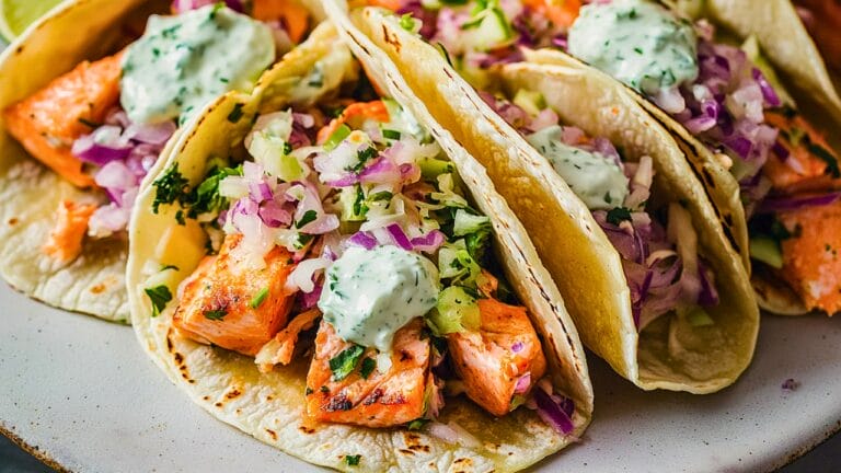 14 Dinner Recipes for Two: Burgers, Tacos, Sandwiches, and Pizza 10 14 Dinner Recipes for Two: Burgers, Tacos, Sandwiches, and Pizza - Salmon Tacos with Cabbage Slaw Lime Crema midia