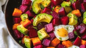 Sweets ’n’ Beets Hash – Your New Healthy Obsession 1 Sweets ’n’ Beets Hash – Your New Healthy Obsession - Sweets n Beets Hash with Avocado midia