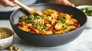 Thai Chicken Stir-Fry: A Healthy Weeknight Hit 1 Thai Chicken Stir-Fry: A Healthy Weeknight Hit - Thai Peanut Chicken Stir Fry midia