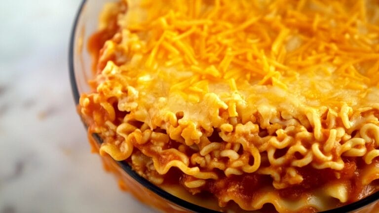 The TikTok Lasagna Recipe That's Worth the Hype 10 The TikTok Lasagna Recipe That's Worth the Hype - TikTok Lasagna midia