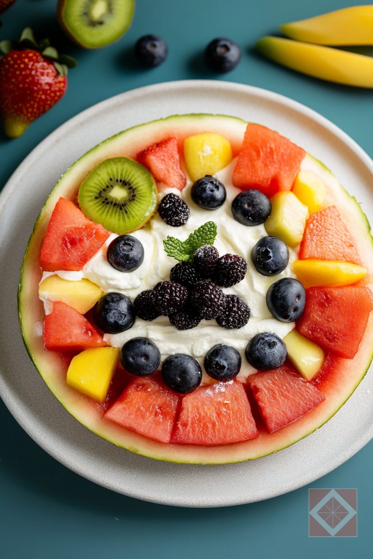 TikTok Recipes Just Hit Peak Summer With This Watermelon Pizza 2 TikTok Recipes Just Hit Peak Summer With This Watermelon Pizza - Watermelon Pizza pin 1 midia