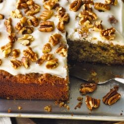 Zucchini + Cake = Dessert Magic You Need to Taste to Believe 5 Zucchini + Cake = Dessert Magic You Need to Taste to Believe - Zucchini Snack Cake midia