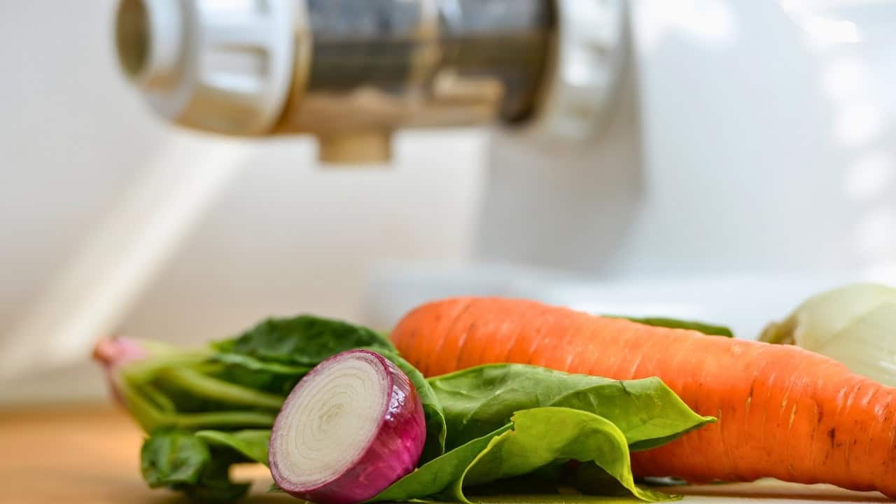 Homemade Green Machine Blend Juicing Recipe for a Healthy Boost 4 Homemade Green Machine Blend Juicing Recipe for a Healthy Boost - radish carrots juicer ss219173053 dnoh