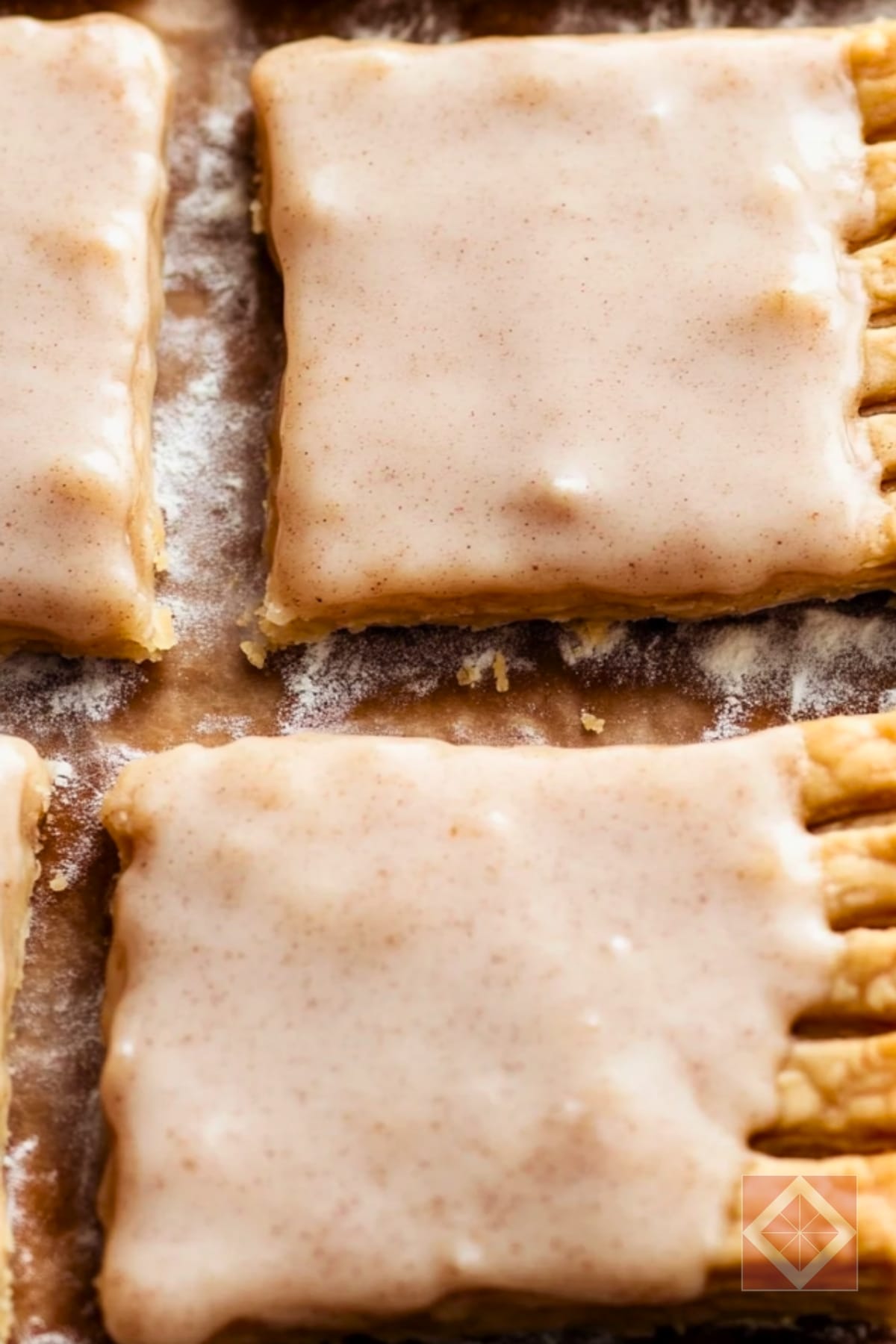Giant Brown Sugar Not-a-Pop-Tart: Simple Dessert Recipe 4 Giant Brown Sugar Not-a-Pop-Tart: Simple Dessert Recipe - Giant Brown Sugar Not a Pop Tart Dessert pin 3 midia